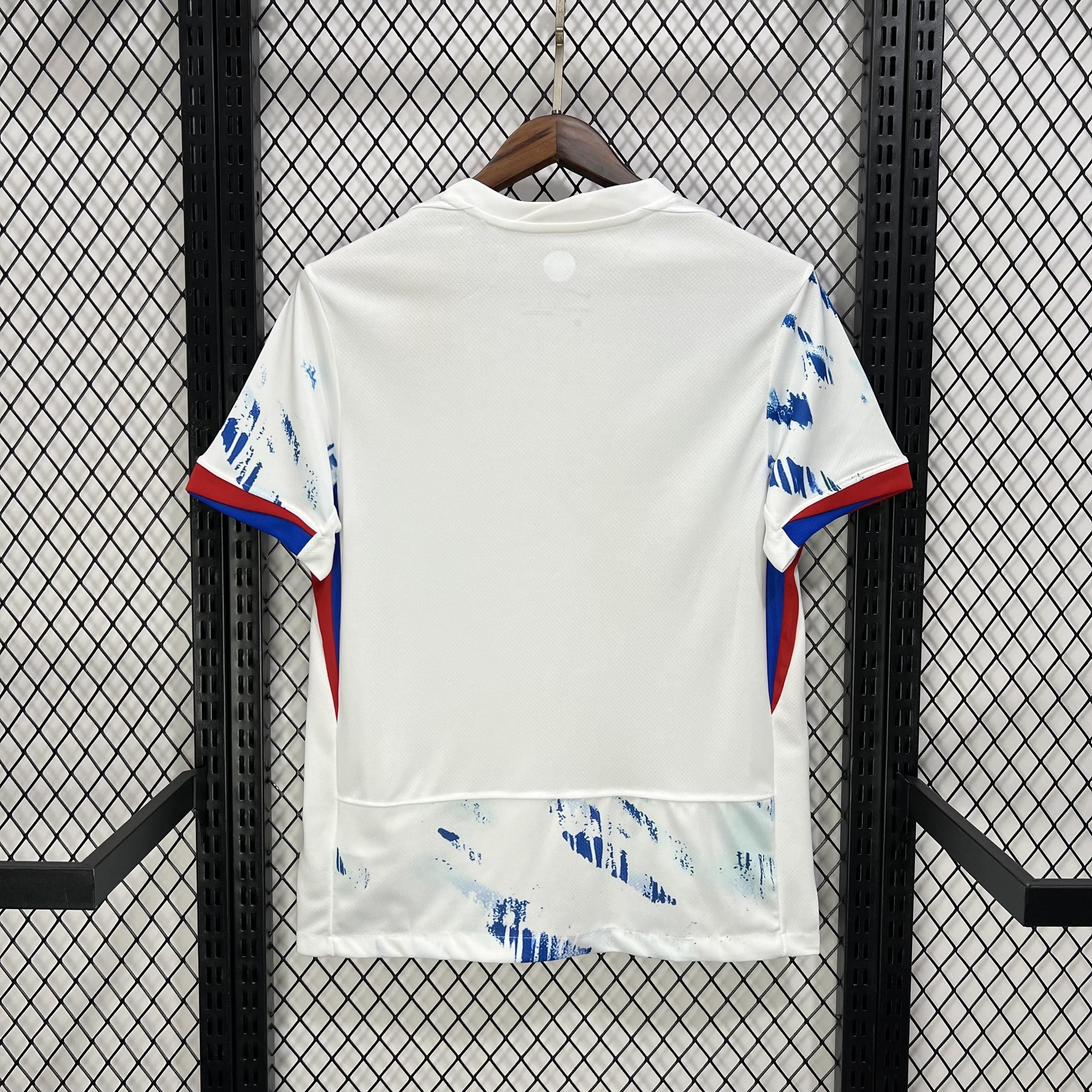 Polera visita noruega